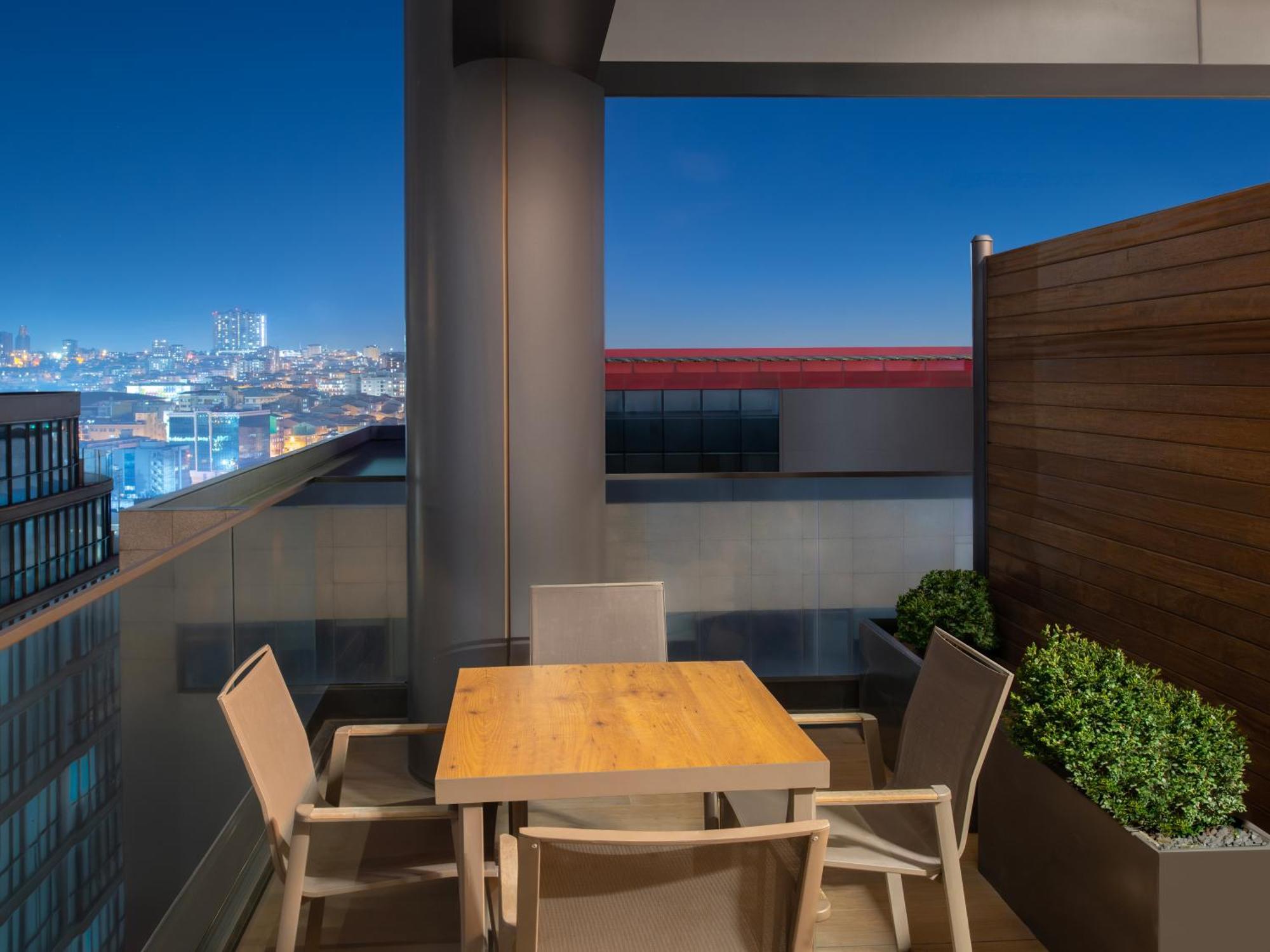 Movenpick Living Istanbul West Istambul Exterior foto