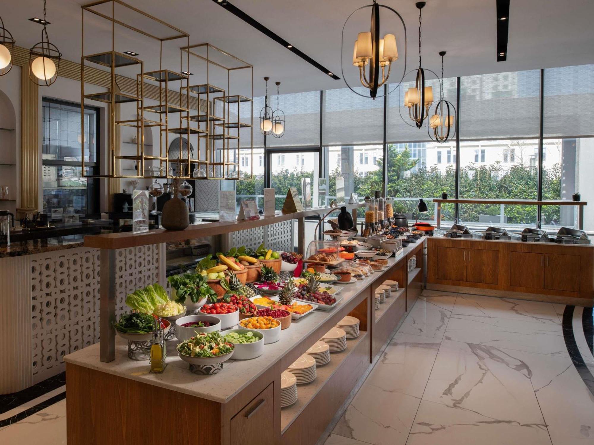 Movenpick Living Istanbul West Istambul Exterior foto