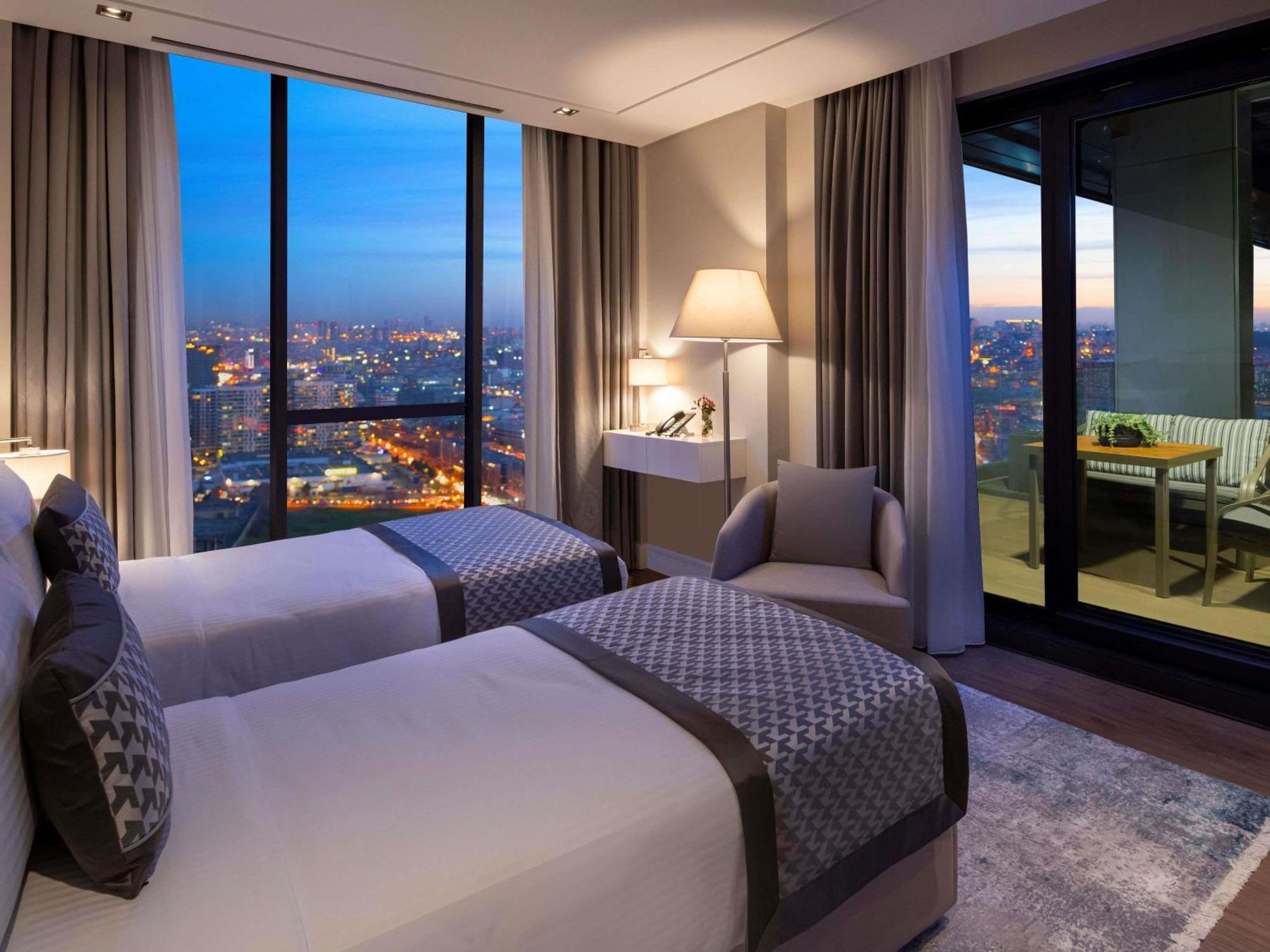 Movenpick Living Istanbul West Istambul Exterior foto