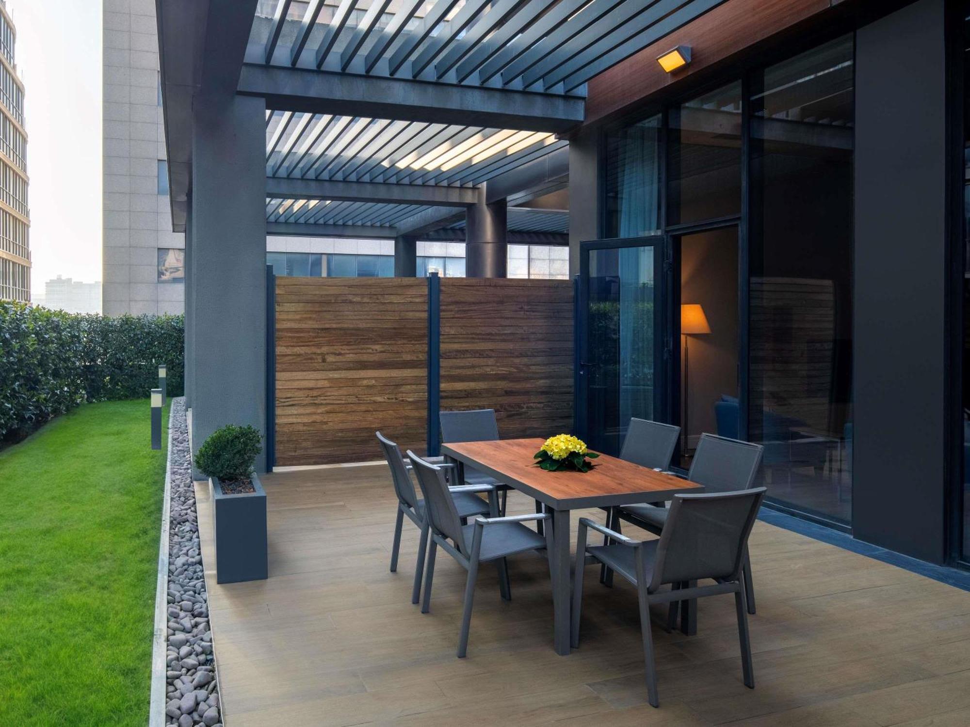 Movenpick Living Istanbul West Istambul Exterior foto