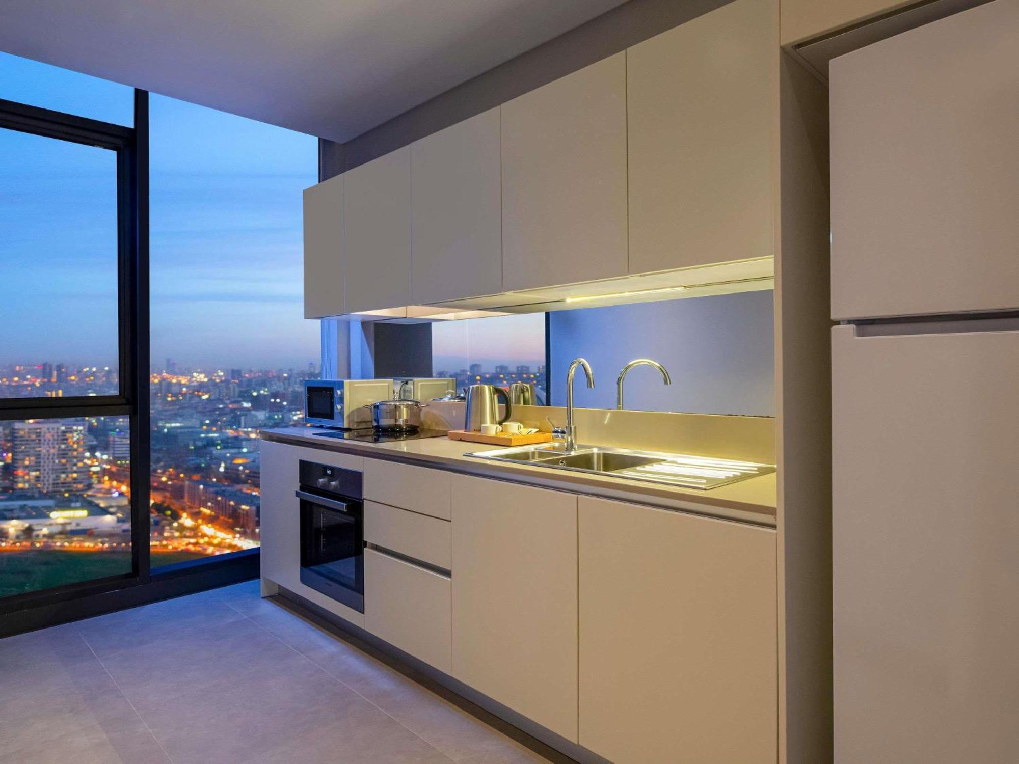 Movenpick Living Istanbul West Istambul Exterior foto
