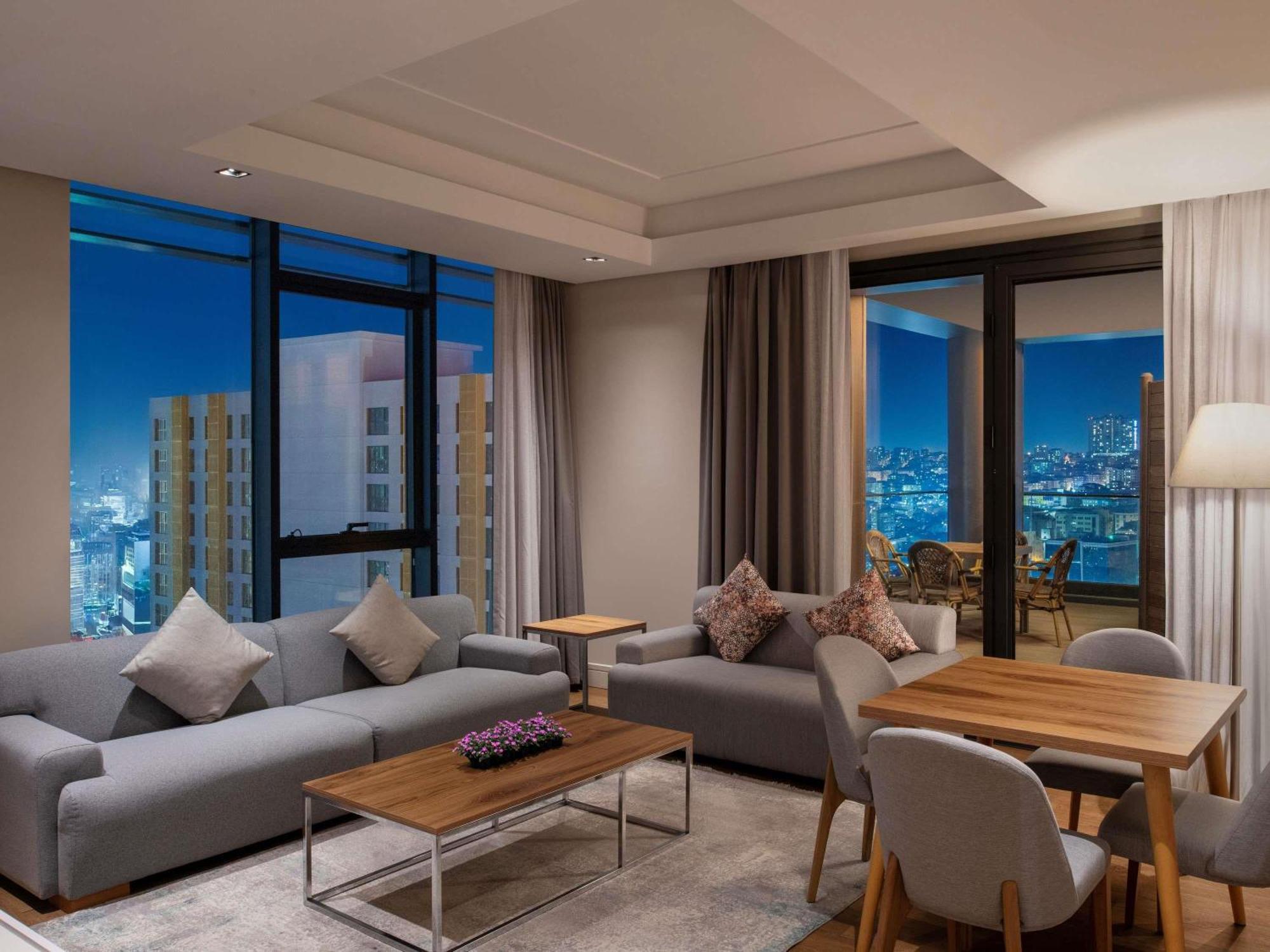Movenpick Living Istanbul West Istambul Exterior foto